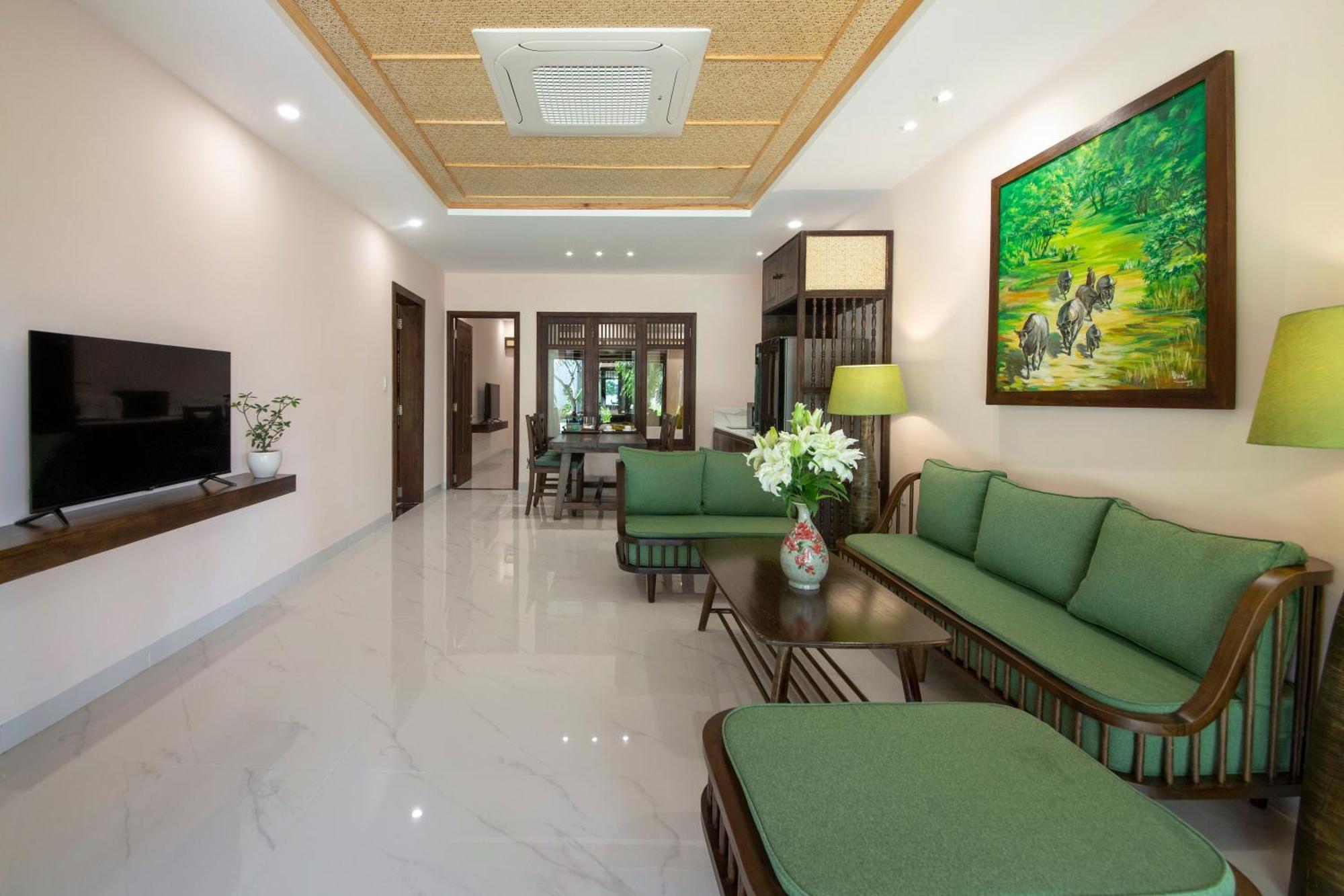 Palm Garden Beach Resort & Spa Hội An Kültér fotó Interior of a suite at the hotel